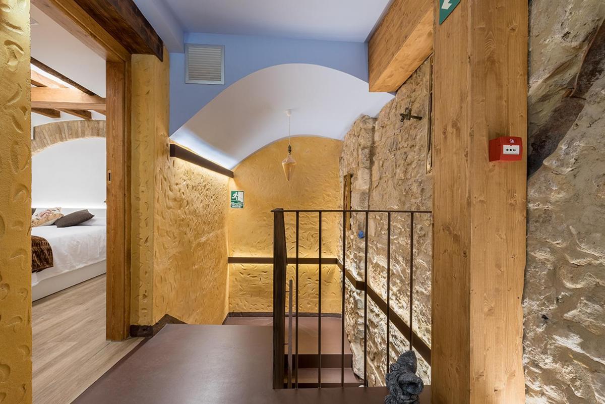 Hostal 977 Тарагона Екстериор снимка