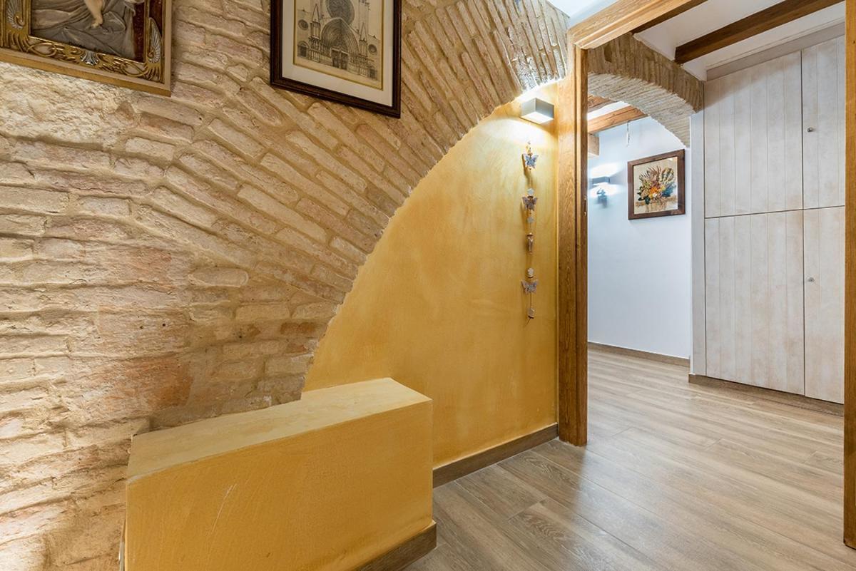 Hostal 977 Тарагона Екстериор снимка