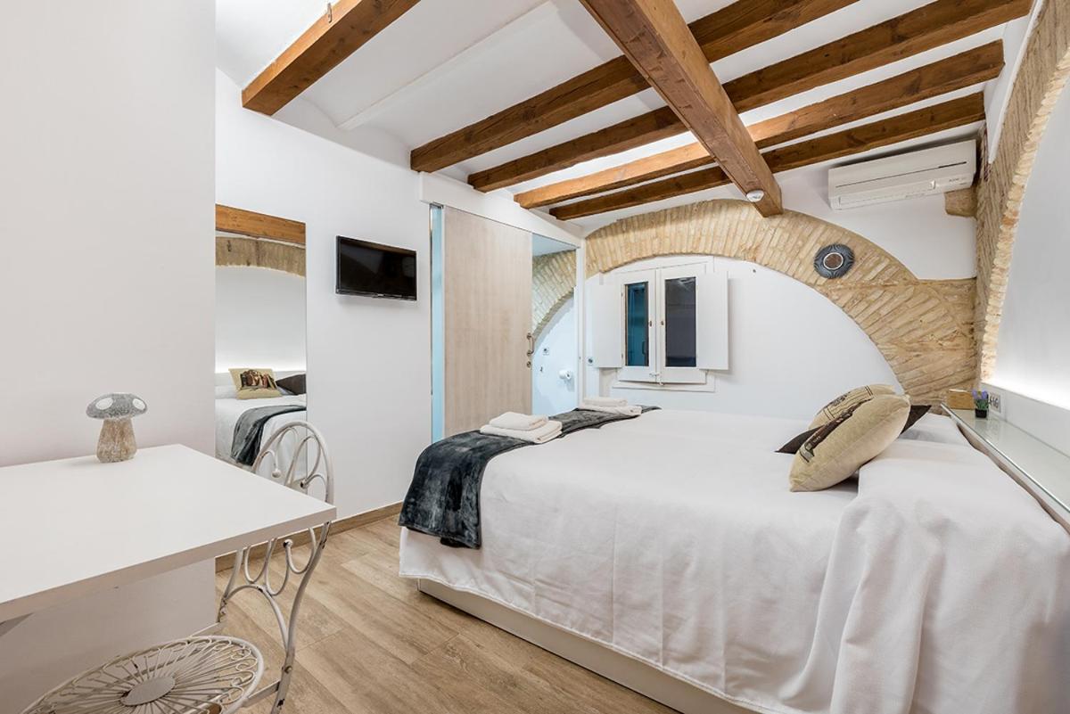 Hostal 977 Тарагона Екстериор снимка