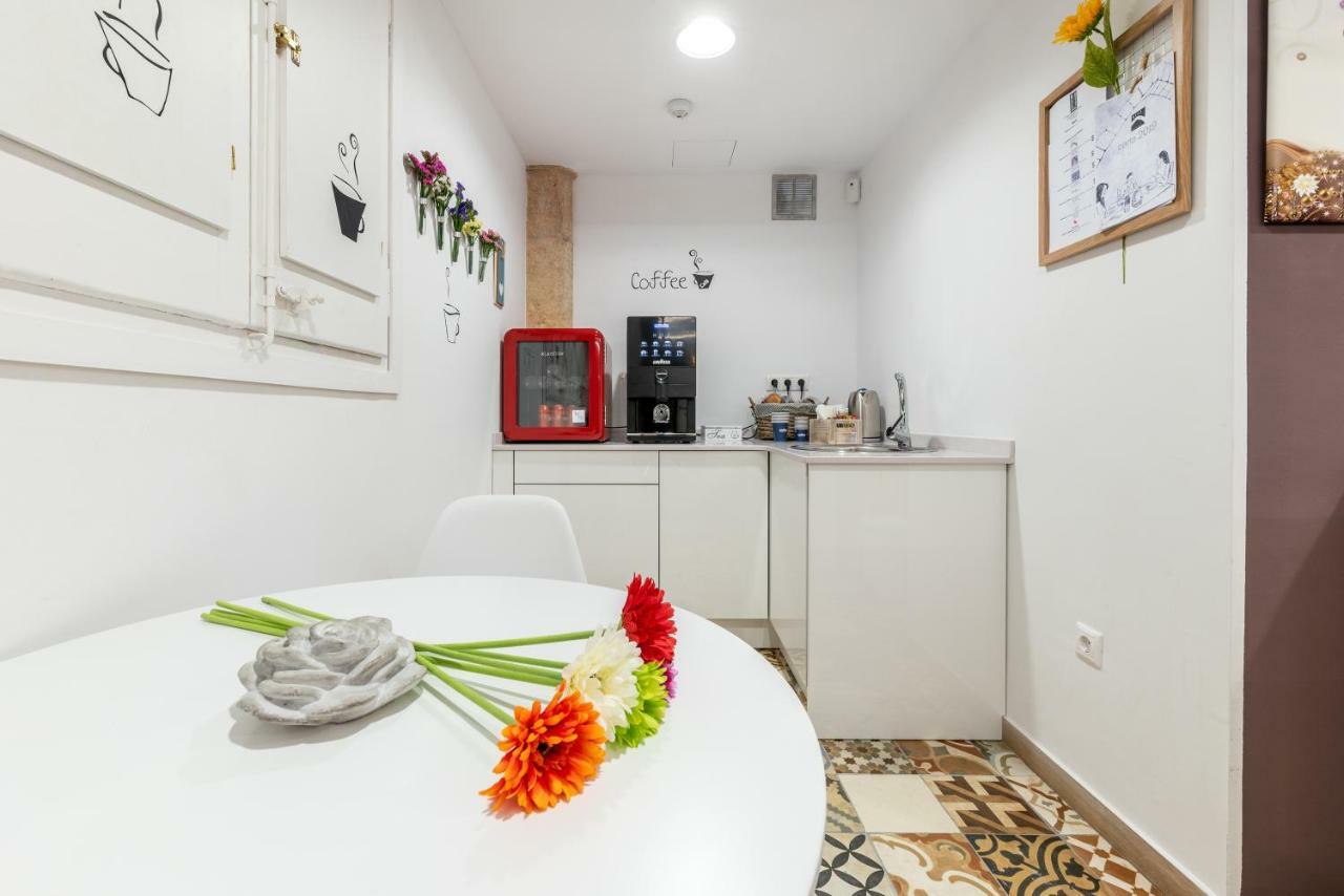 Hostal 977 Тарагона Екстериор снимка